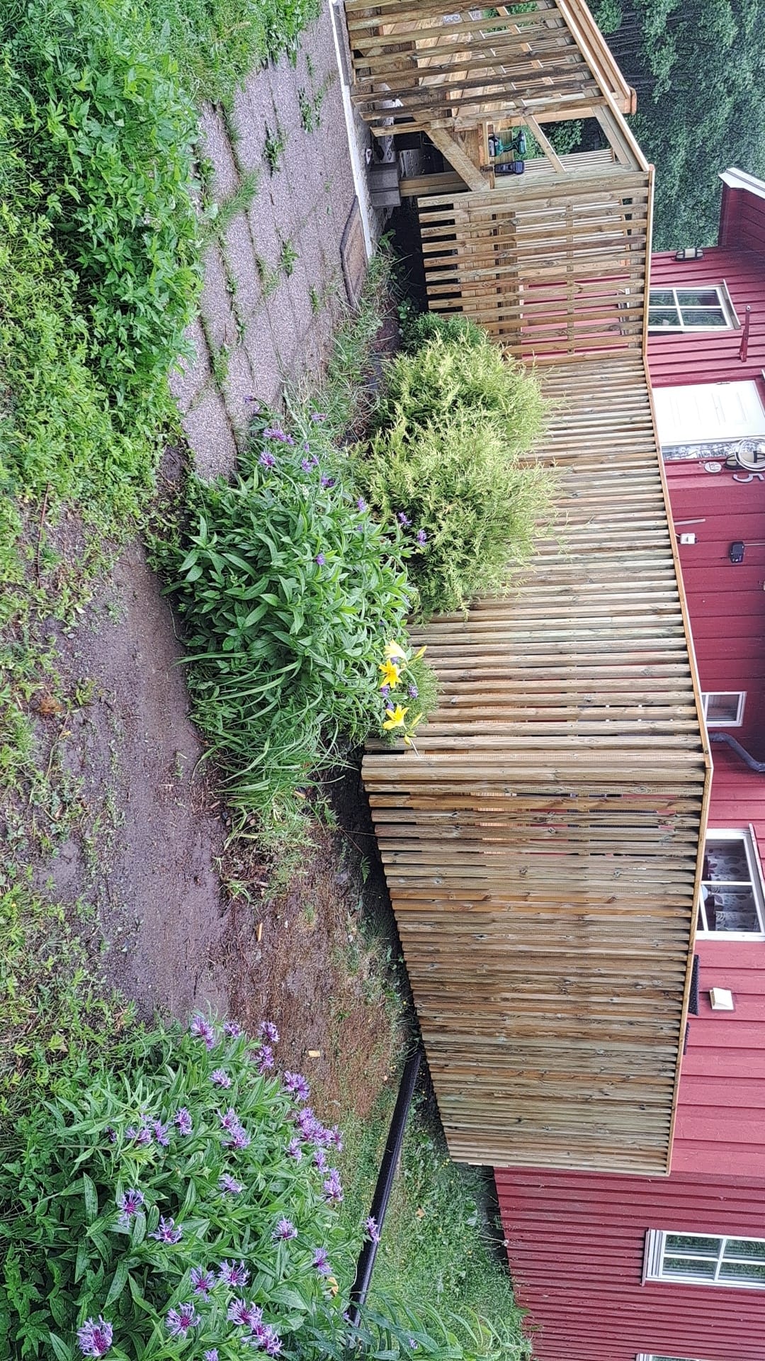 Moderne enebolig med trekledning – bilde 3