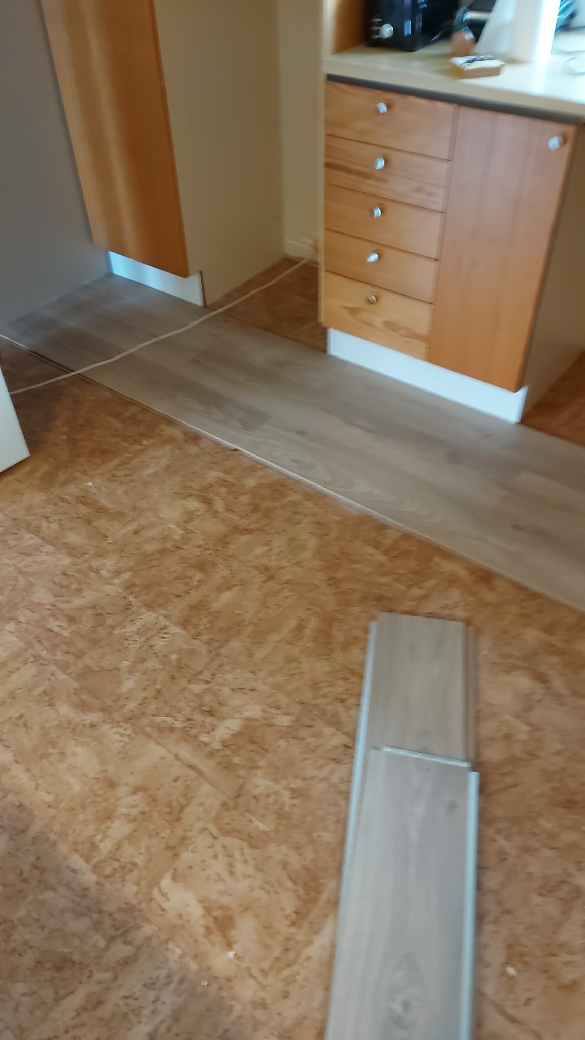 Nytt kjøkkengulv – bilde 2